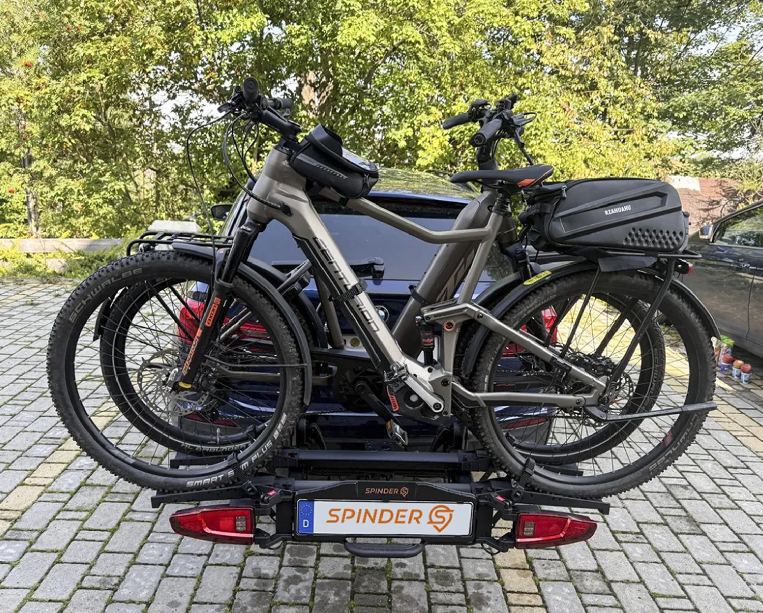 Bagażnik rowerowy SPINDER LX2 LED uchylny